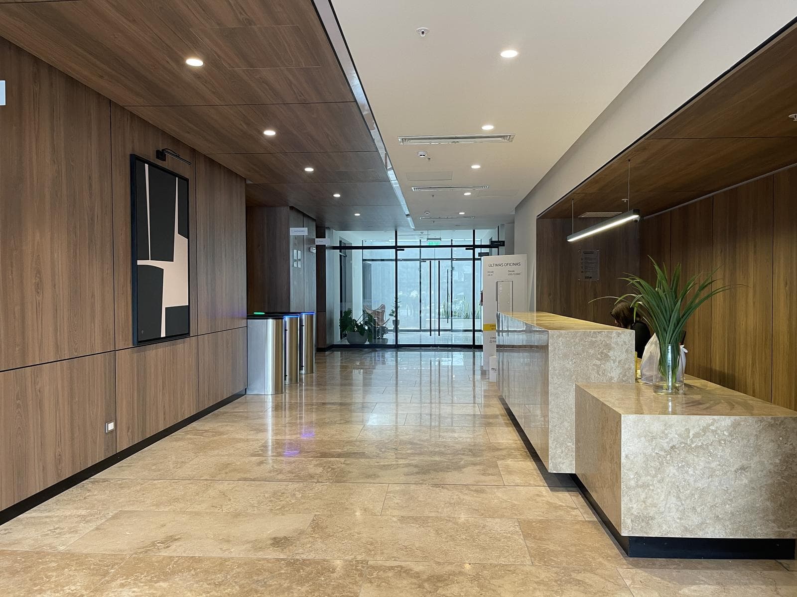 Oficina de 24 m2 - Miraflores - Estreno - 1