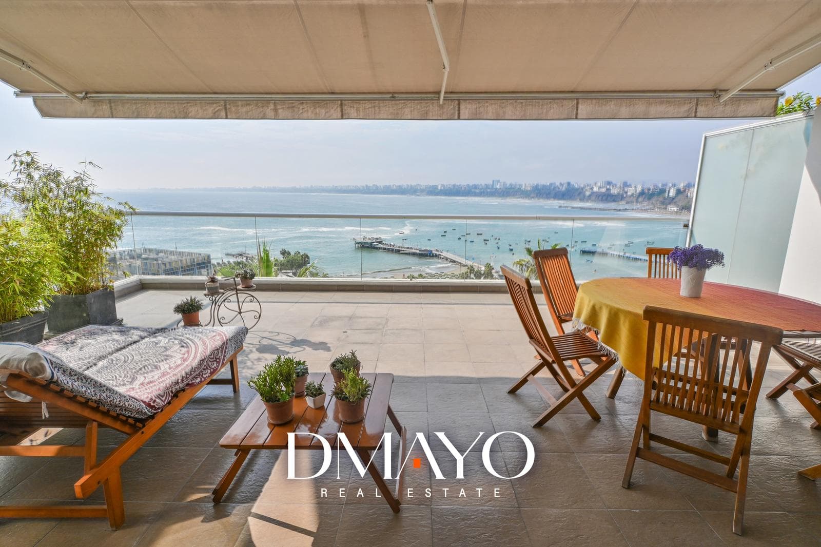 Venta de Departamento con 2 Dormitorios y terraza con vista al mar. - 1