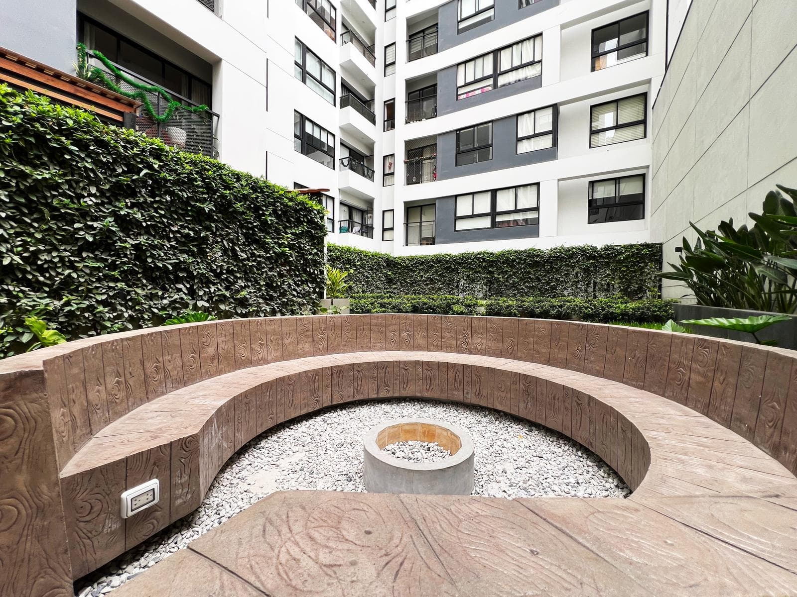 Departamento en venta en Tomás Marsano, Surquillo - 1