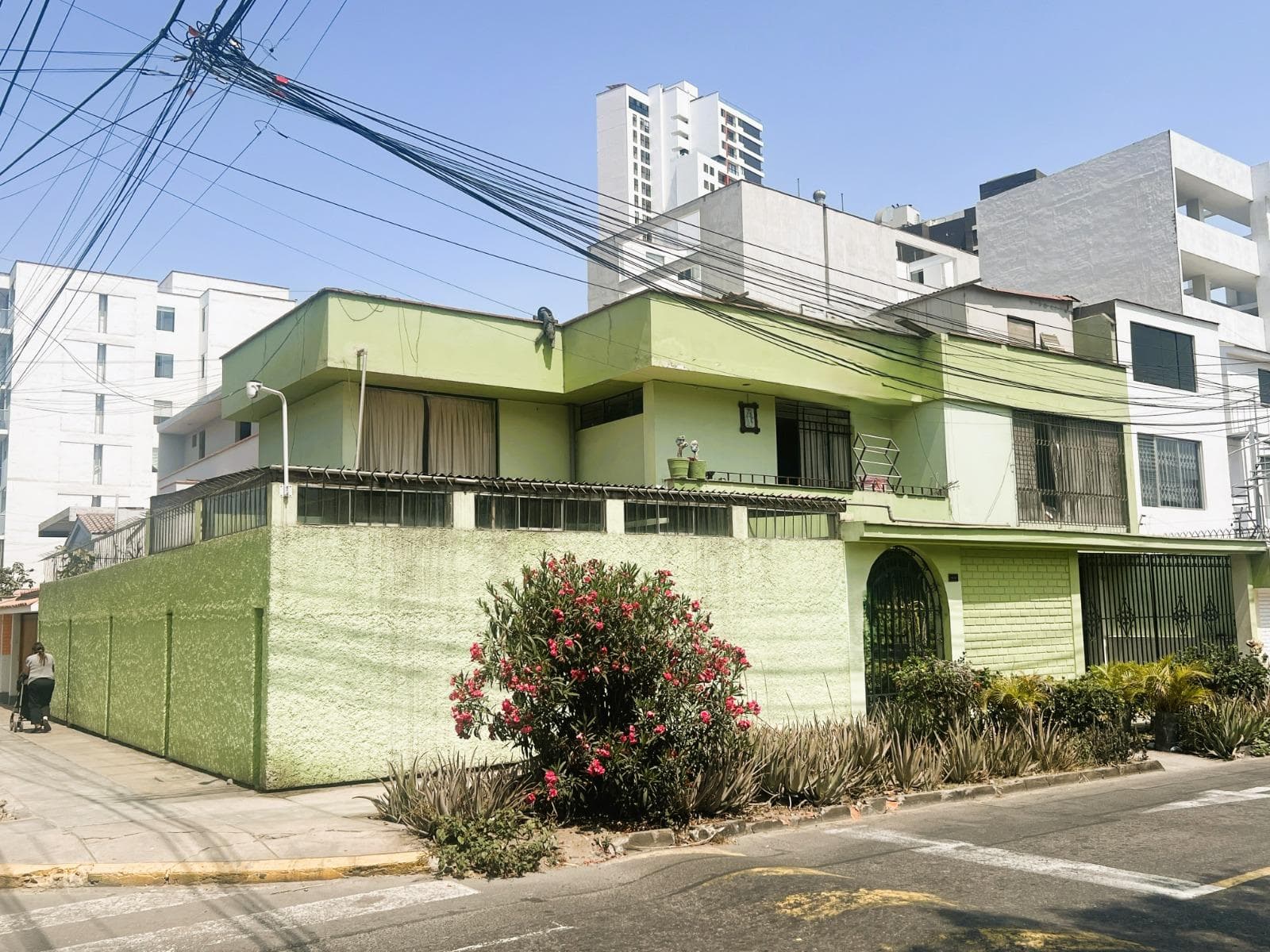 ¡Vendo Linda Casa Bien Ubicada En La Mejor Zona De Surquillo! - 1