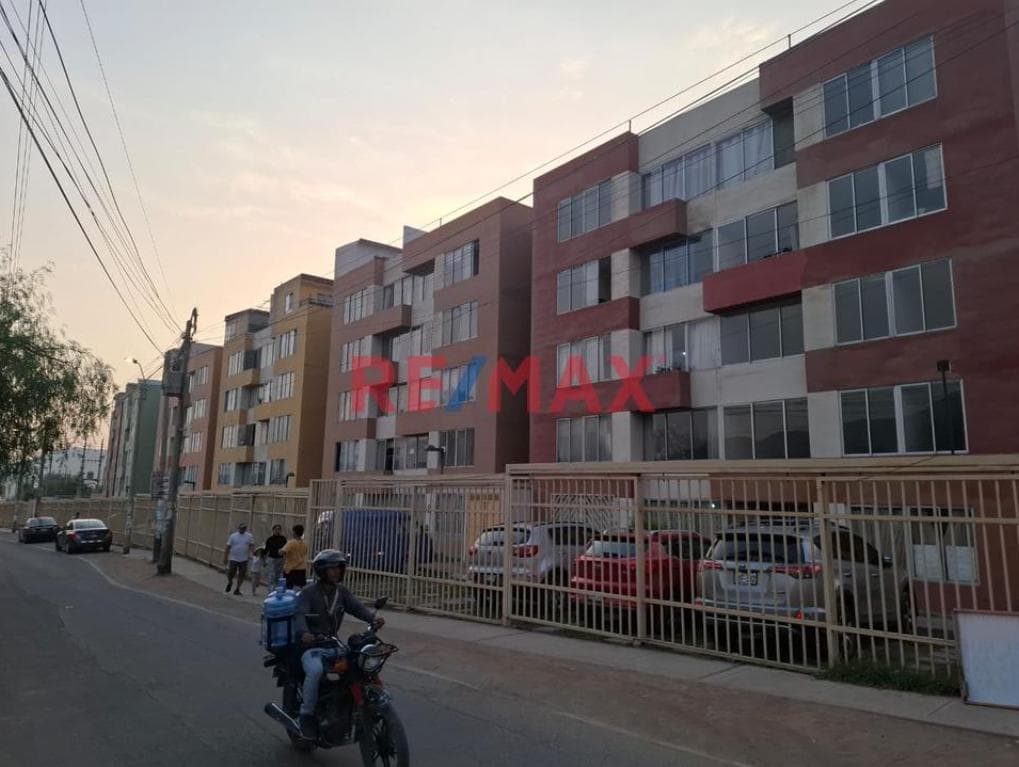 ¡Oportunidad Se Remata Departamento En El Condominio Golf De Ñaña! - 1