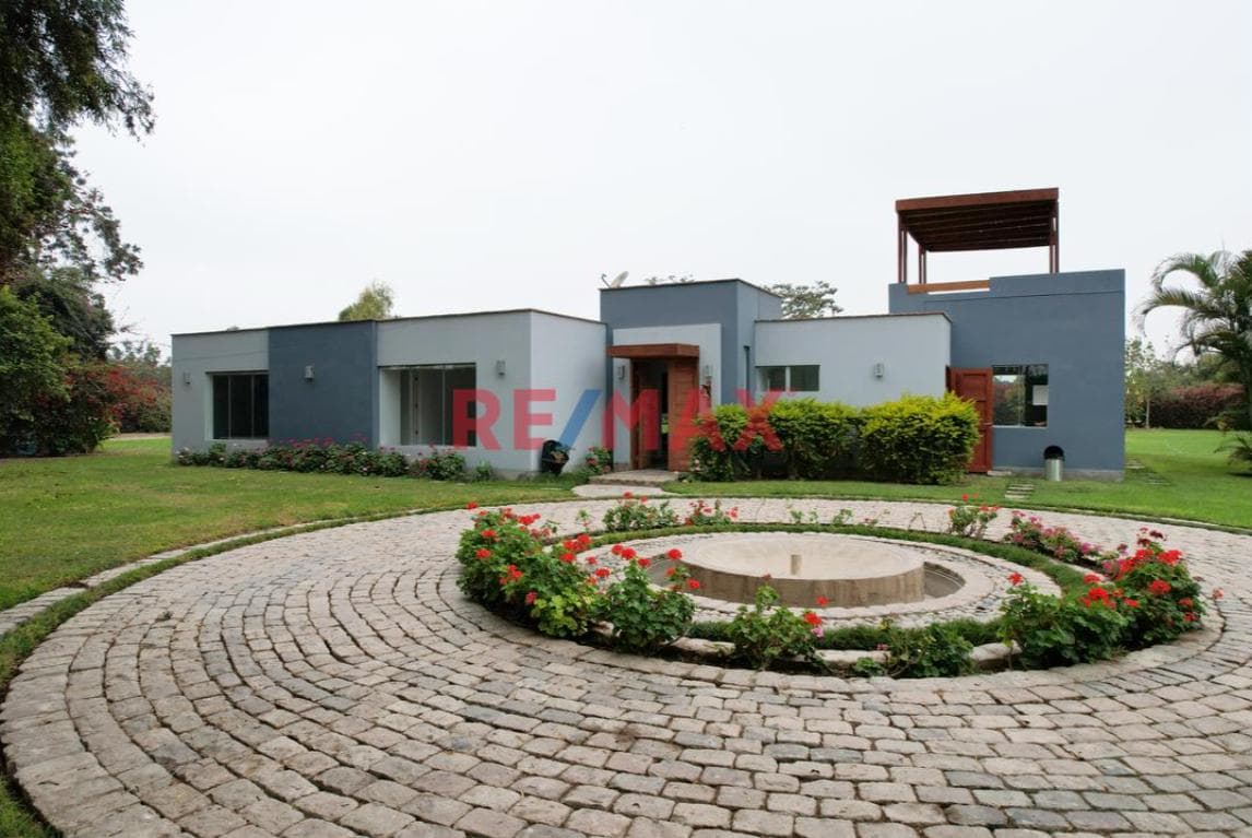 Se Vende Hermosa Casa De Campo En El Carmen - Chincha - 1