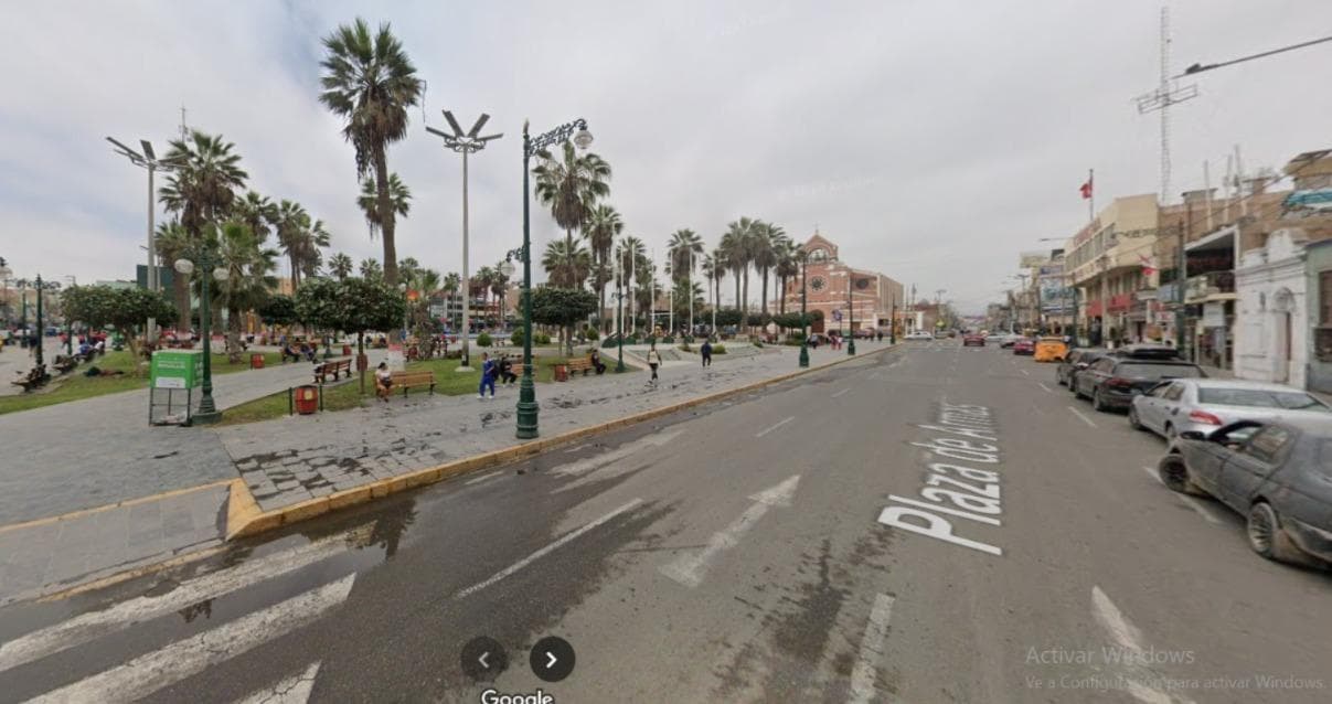 Casa en venta frente al mercado de Pueblo Nuevo cerca a La Plaza de Armas - 1