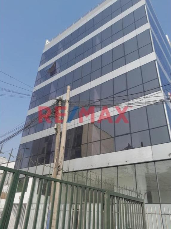 Alquiler Local Comercial - Edificio Wong Tower - 1