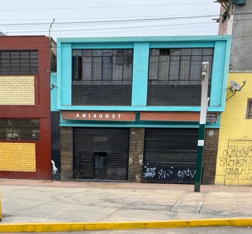 Local - La Victoria - 1