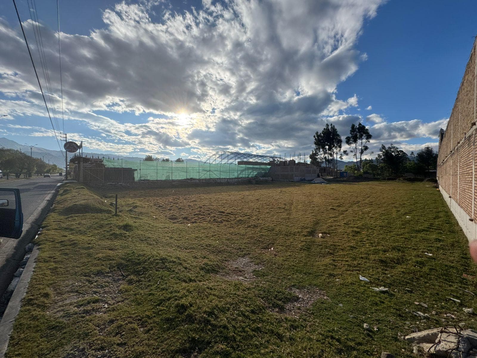 Terreno en camino a Baños del Inca - 1
