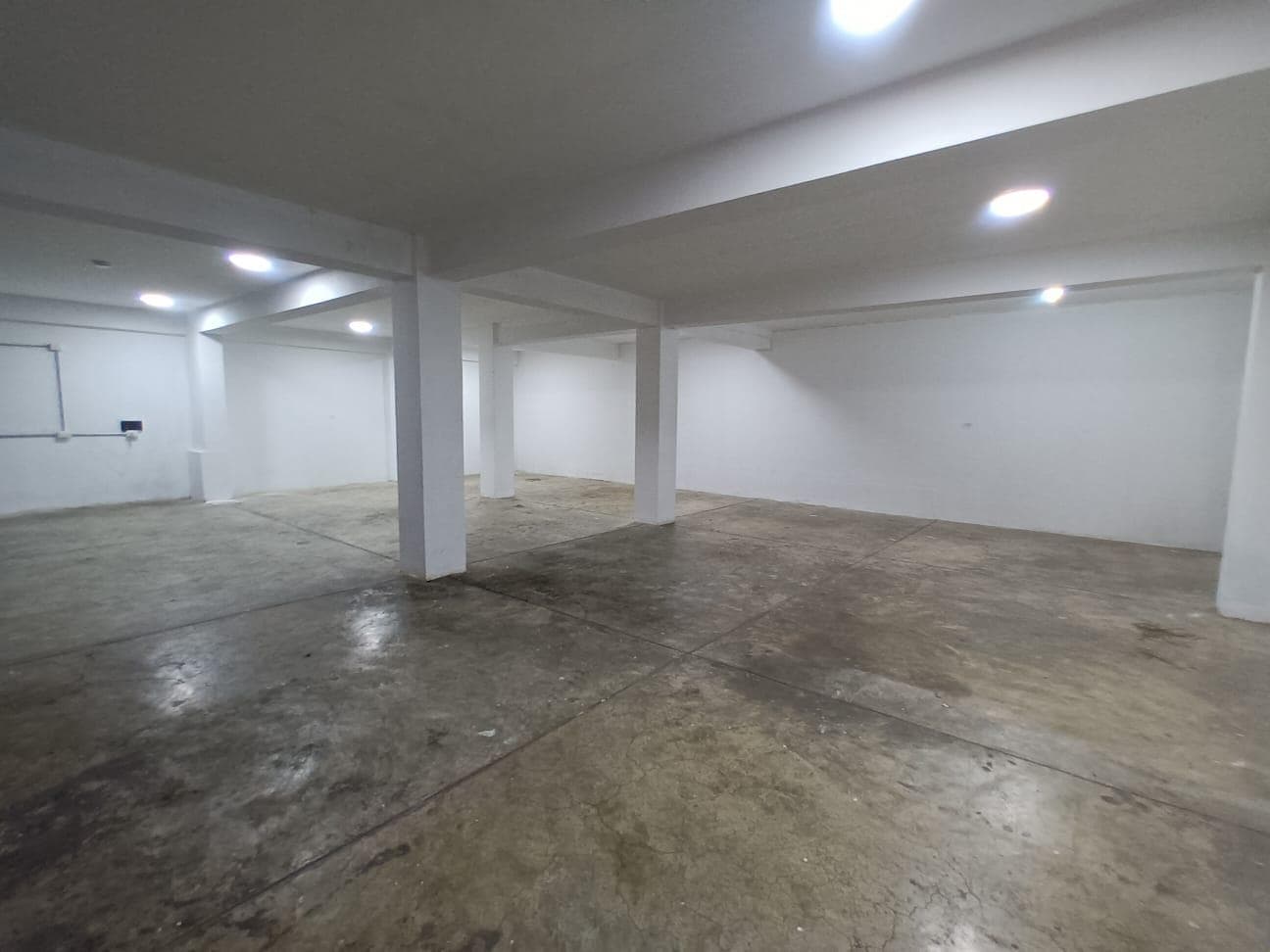 SE VENDE O ALQUILA LOCAL EN JESUS MARIA - 1