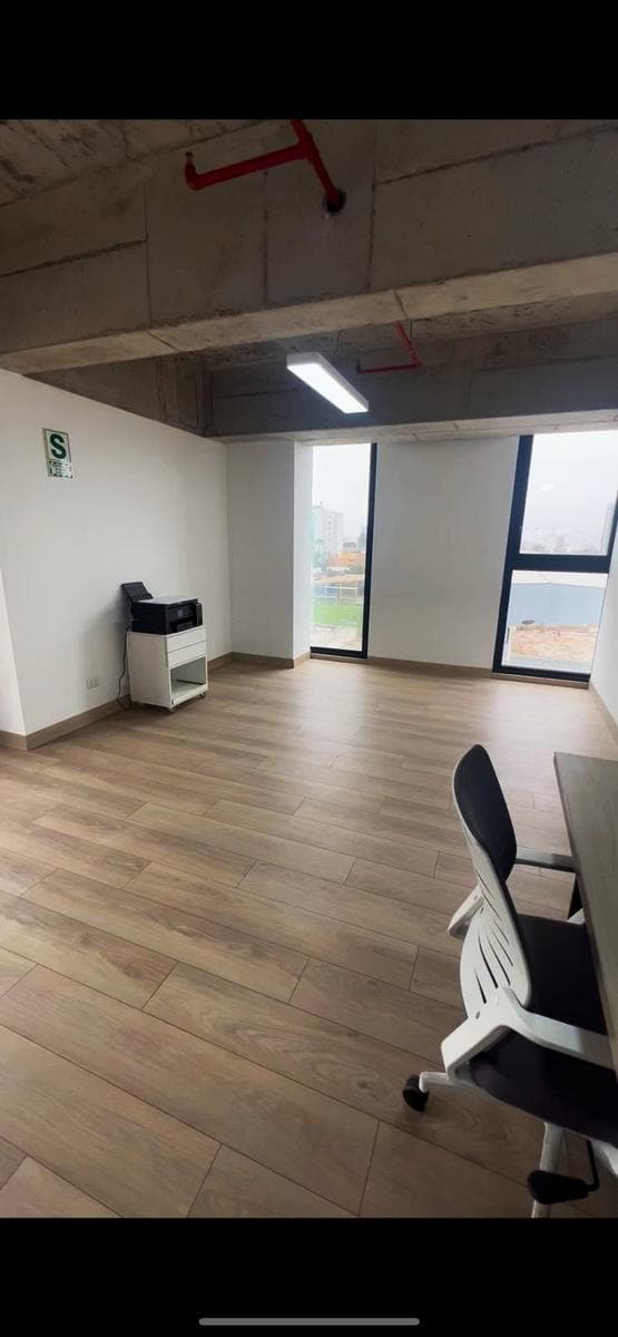 Oficina en Miraflores - 1