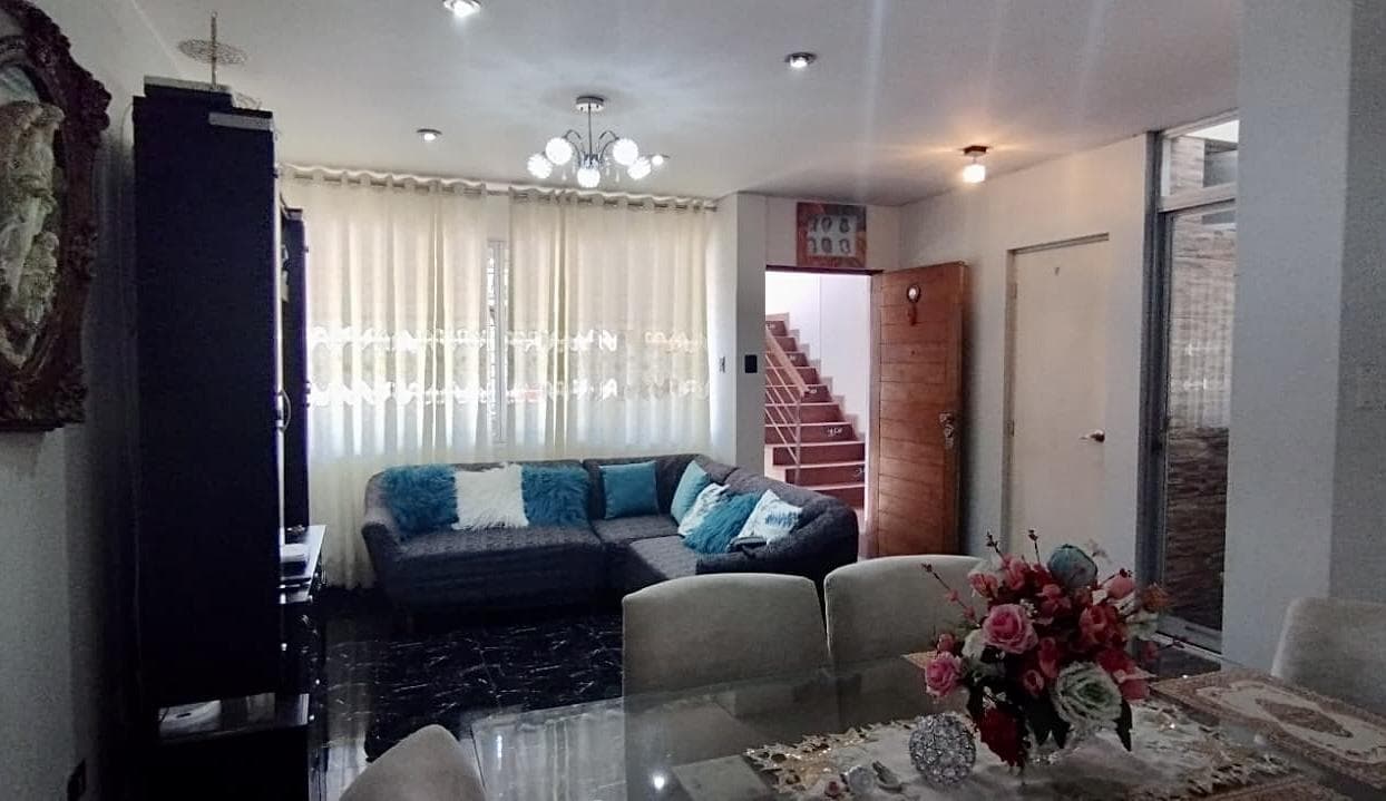 Ocasión! Dpto. céntrico y en 1er piso!! (Remodelado) - 2