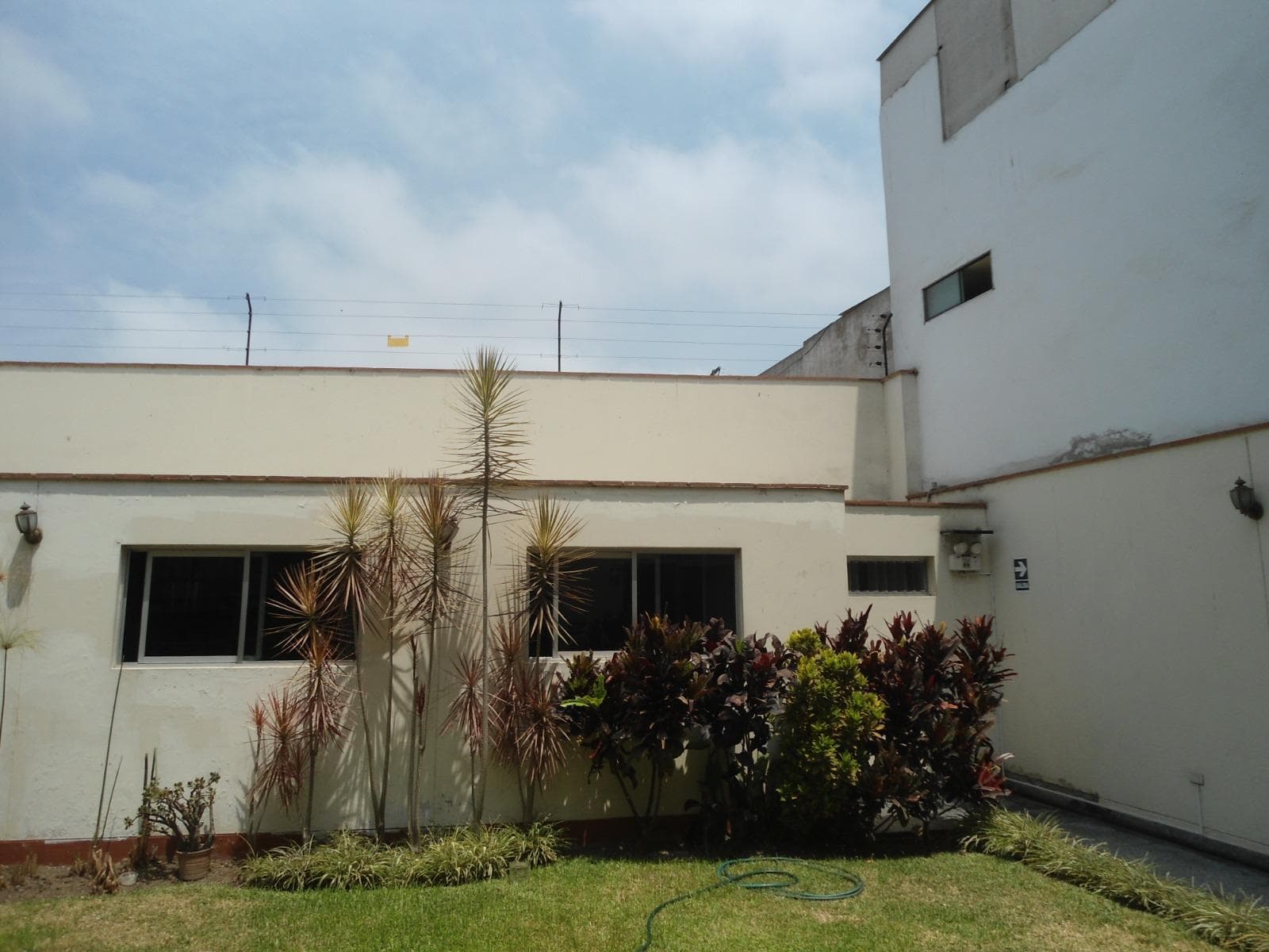 ALQUILER DE EDIFICIO DE 3 PISOS PARA OFICINAS, SAN ISIDRO - 1