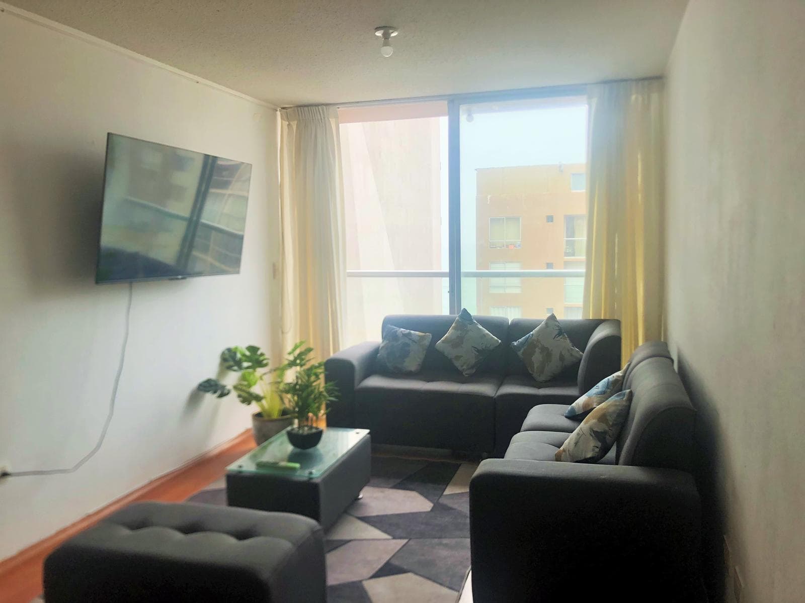 Venta de Moderno Departamento a Media Cuadra de Av Costanera - 1