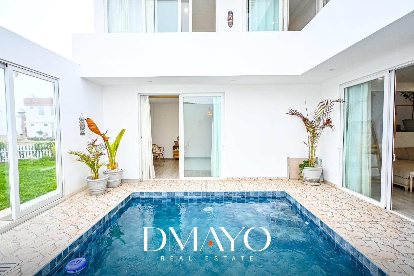 VENTA DE CASA EN CONDOMINIO NEPTUNO CERRO AZUL - CON PISCINA - 1