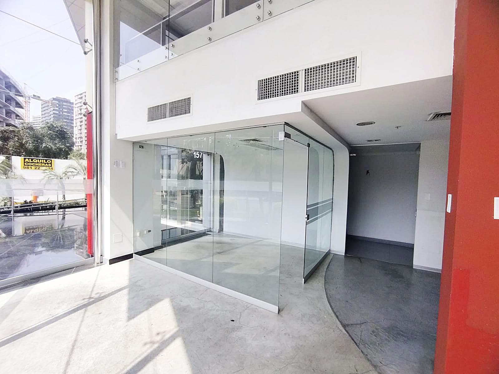 Local Comercial en alquiler - 388 m2 - San Isidro - 1