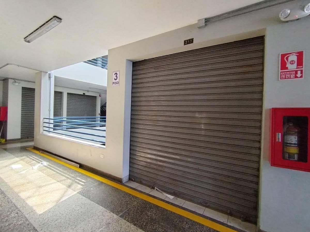 LOCAL COMERCIAL EN VENTA - LA VICTORIA ID: 3 6 9 8 7 - 1