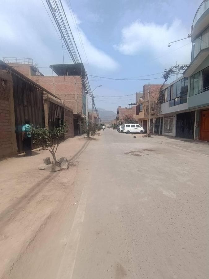 VENTA TERRENO 140 METROS CARABAYLLO - 1