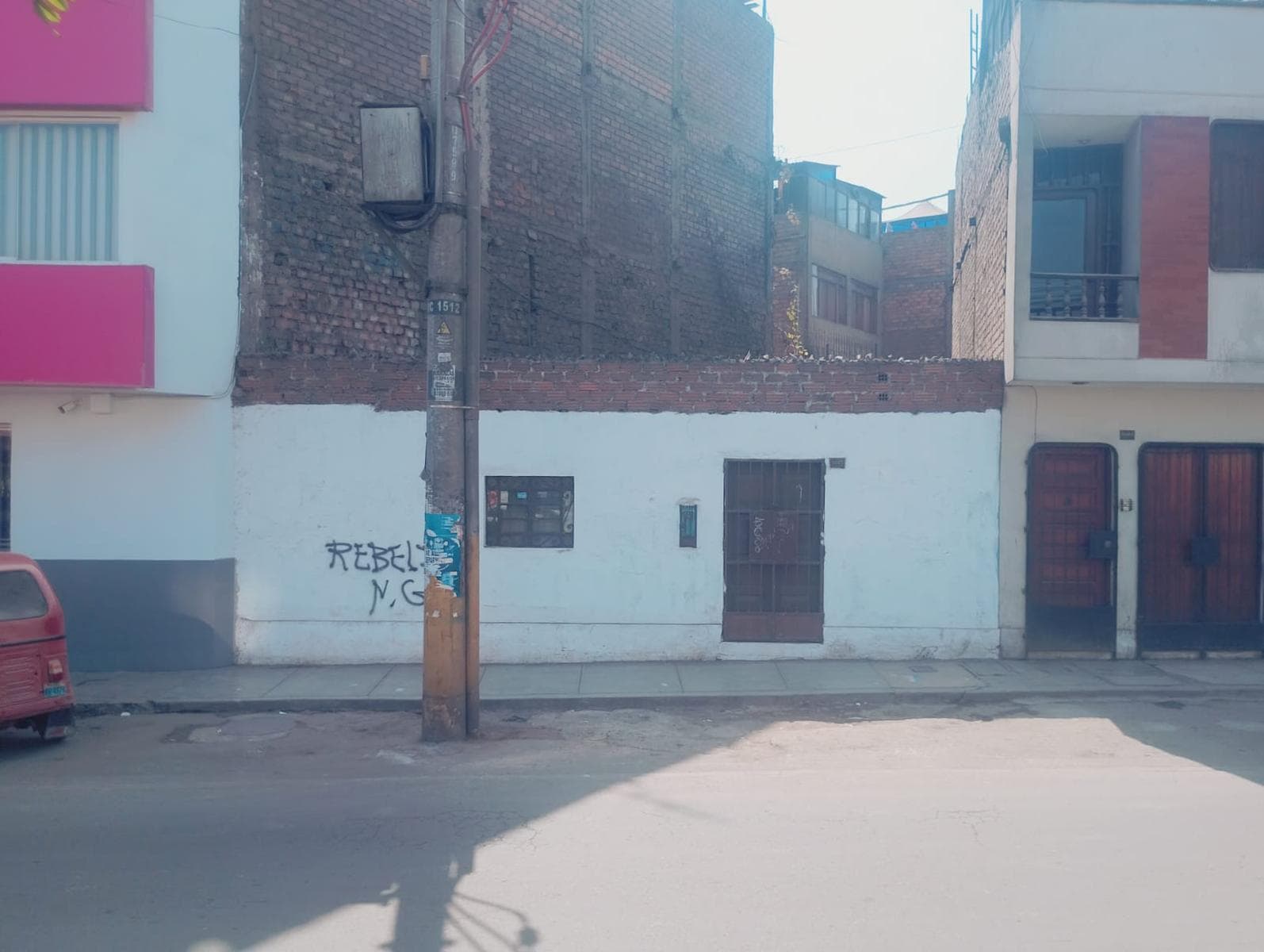 VENTA Local en la zona más comercial - El Agustino - 1