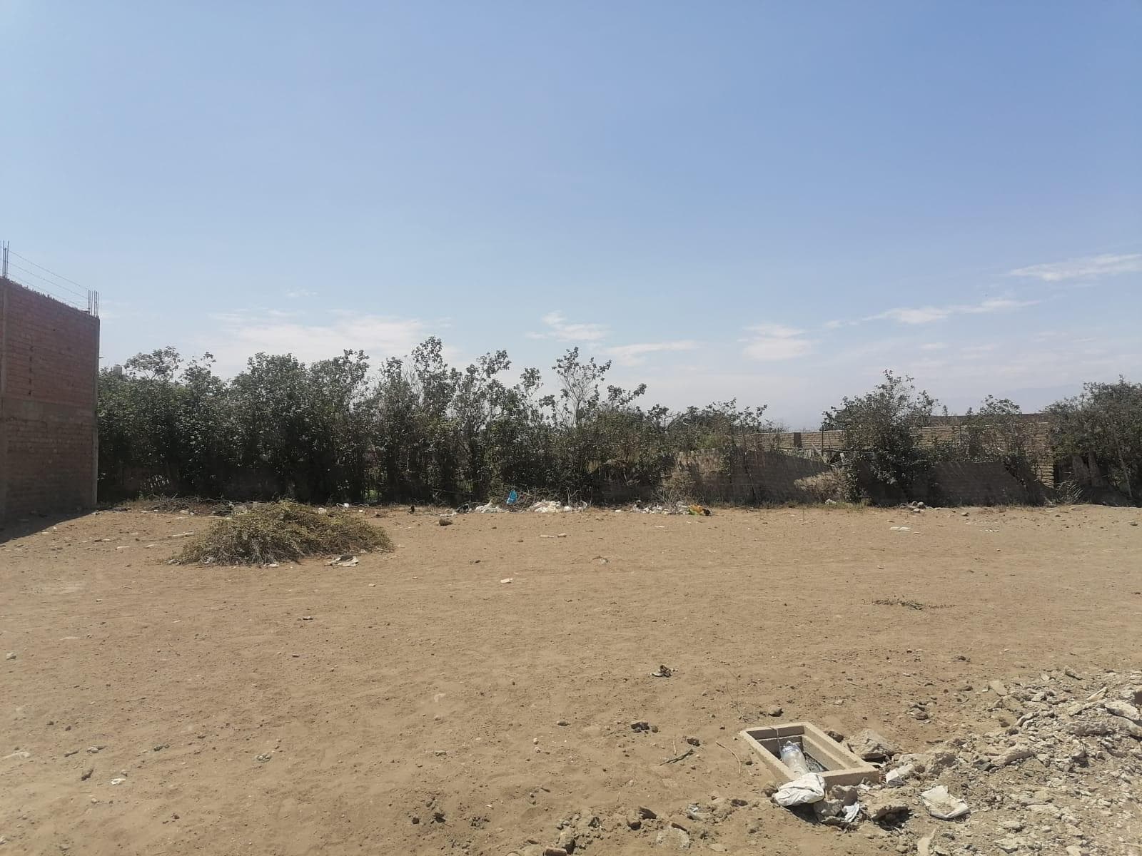 VENTA TERRENO 140 METROS EN AV 28 DE JULIO CON CENTENARIO EN HUACHO - 1