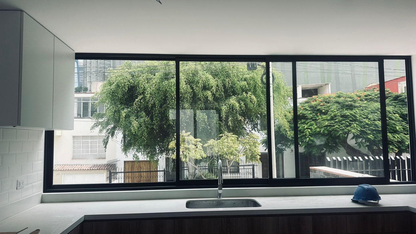 ¡Descubre Tu Nuevo Hogar En San Antonio Miraflores! - 1