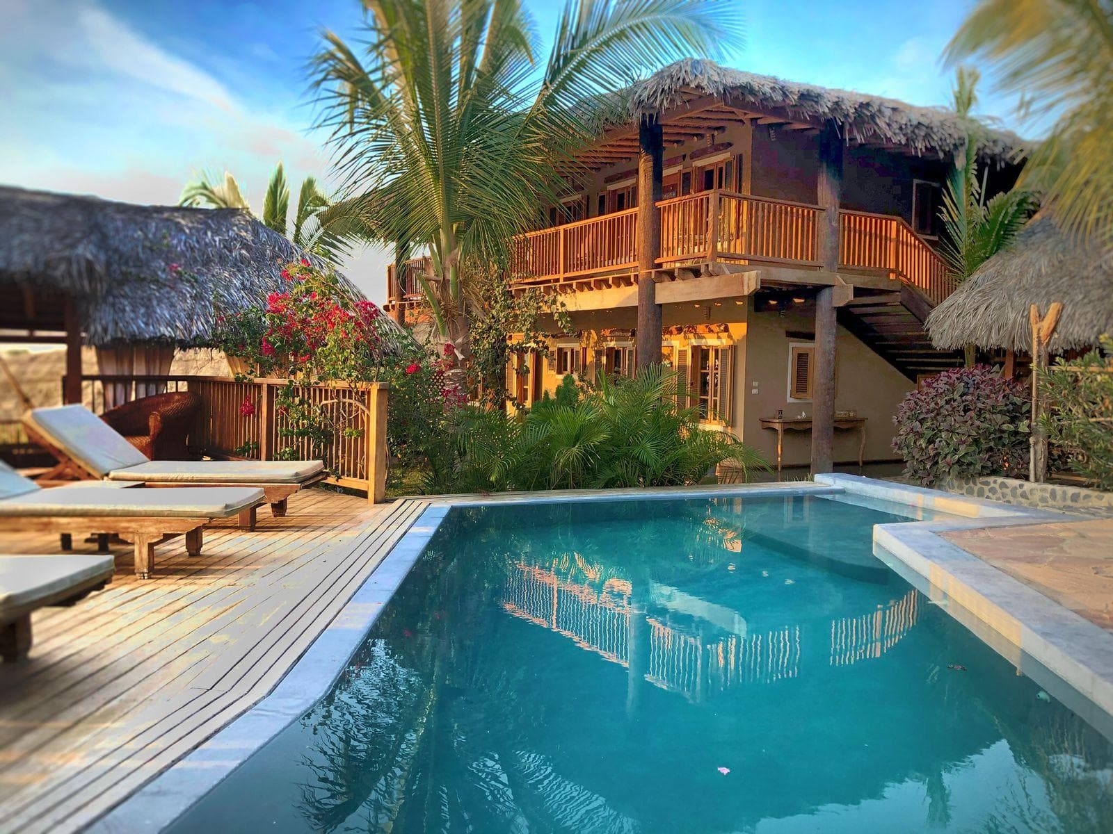 Casa VILLA DEL SOL en ALQUILER en MANCORA con piscina, chef privado y mucho más - 1