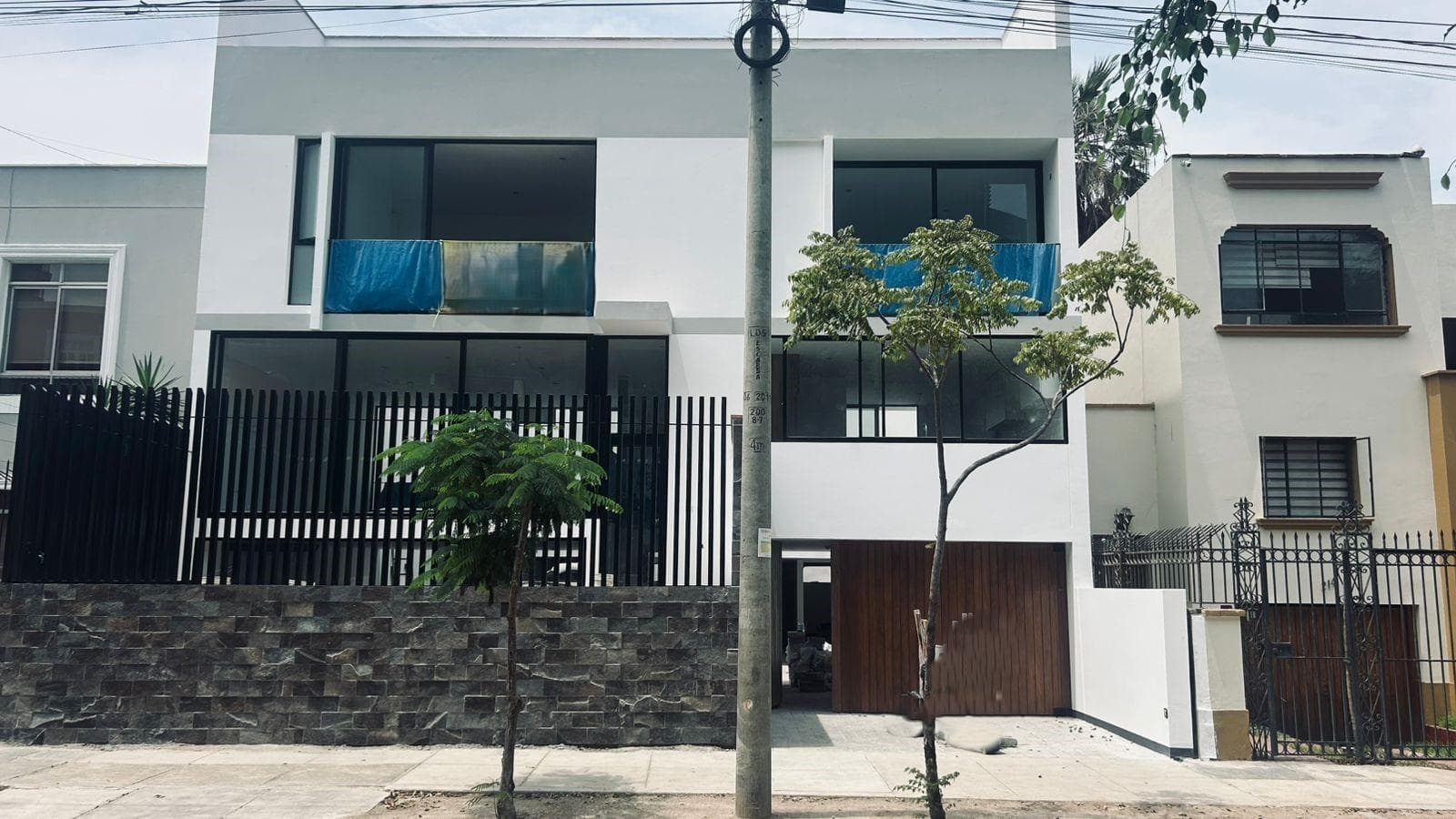¡Descubre Tu Nuevo Hogar En San Antonio Miraflores! - 1