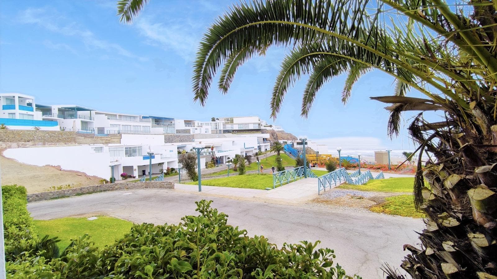 Vendo Hermosa Casa De Playa, Amoblada, Vista Al Mar, 4 Dorm, Para 20 Personas, Lomas Del Mar - 1