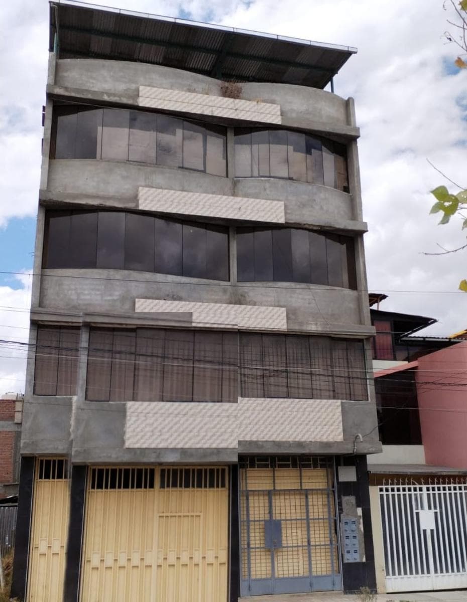 VENTA DEPARTAMENTO HUANCAYO/FRENTE AL PARQUE/CERCA UNIVERSIDAD DEL CENTRO - 1