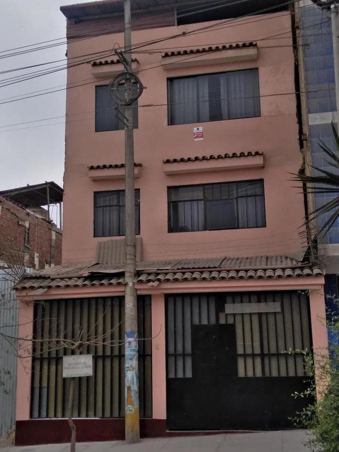 Casa en Venta, en Villa El Salvador, Av. Pachacutec - 1