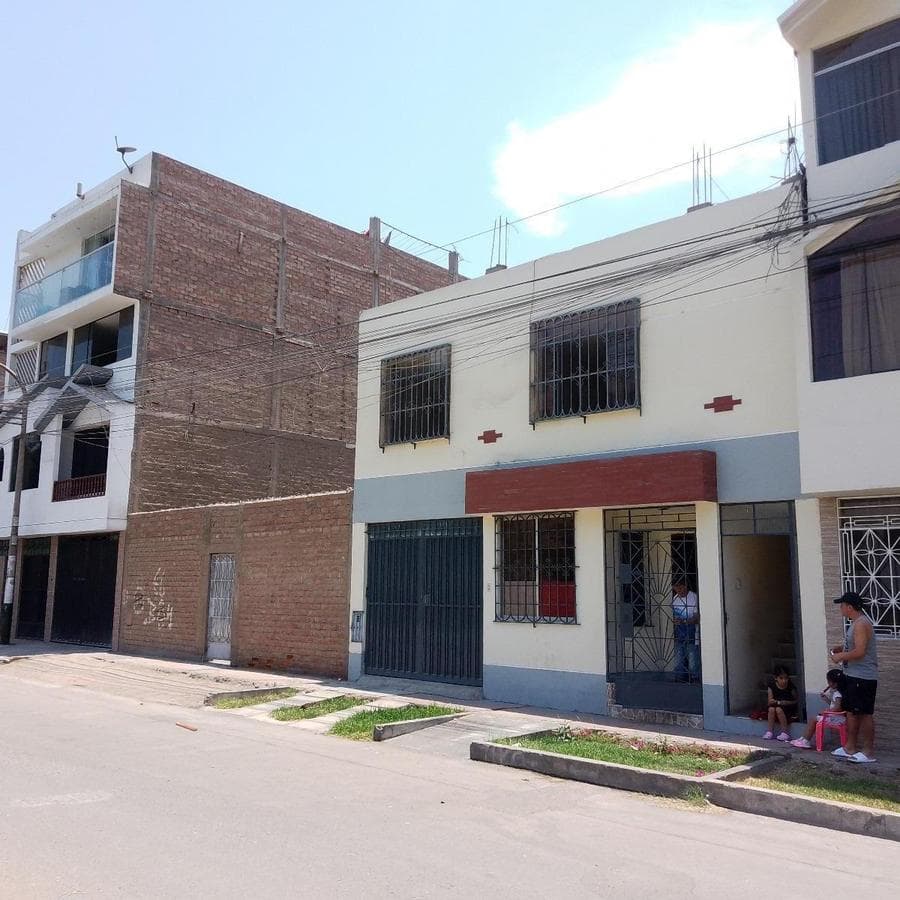 Vendo Linda y amplia casa en los Olivos/ Villa Sol Etapa IV - 1