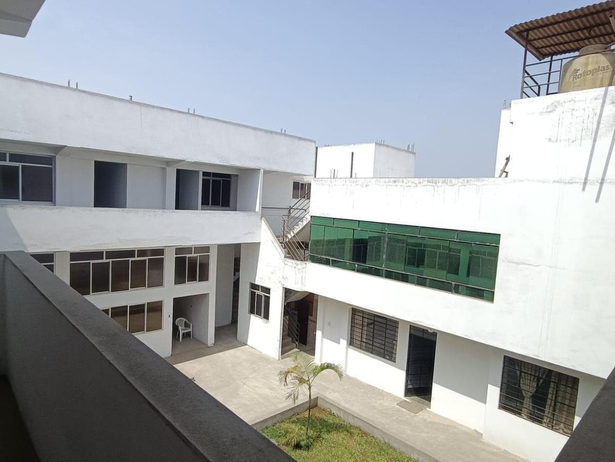 Puente piedra alquiler de Local de 600 m² – Ideal para Policlínico, Colegio o Instituto - 1