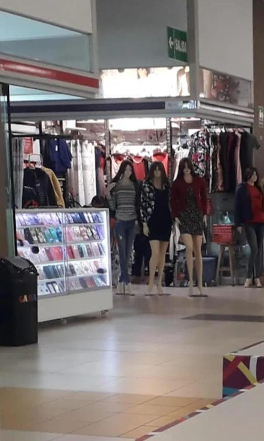 BAJO DE PRECIO VENTA DE LOCAL EN 2 PISO GAMA MODA - 1