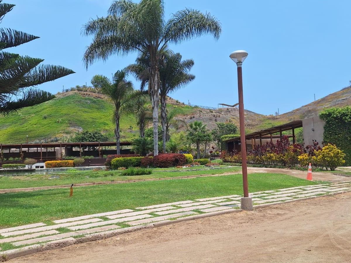 Se Vende Terreno En Exclusivo Condominio Fundo Praderas De Asia - 1