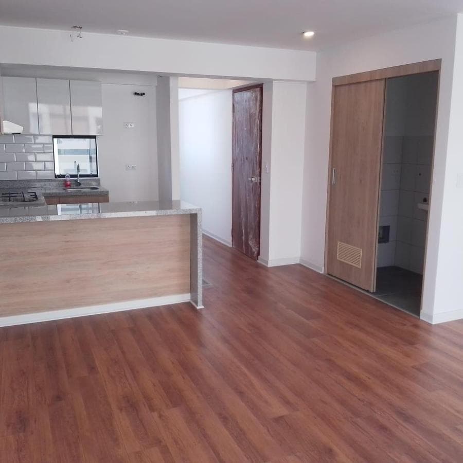 LA CALERA SURQUILLO VENTA BONITO DEPARTAMENTO DE 78 M2 MUY BIEN UBICADO - 1