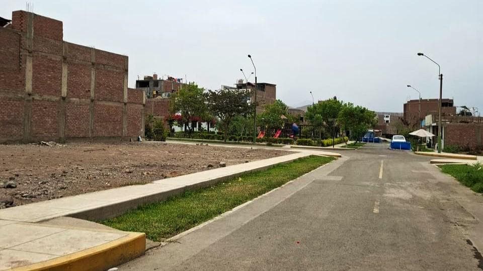 SANTA MARÍA DE CARABAYLLO – VENTA DE TERRENO EN ESQUINA - 5TA ETAPA - 2