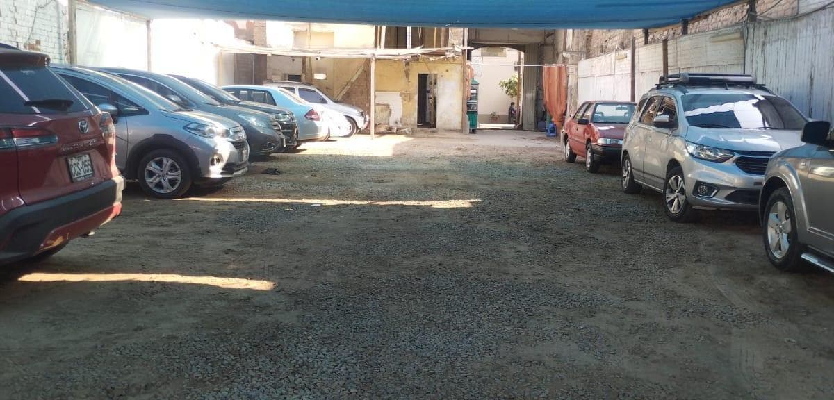 Alquilo terreno cercado para local comercial Jirón Apurimac Lima Cercado - 2