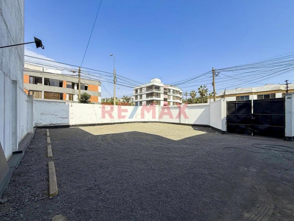 Terreno En Esquina - San Borja – 375 M², Ideal Para Constructoras - 1