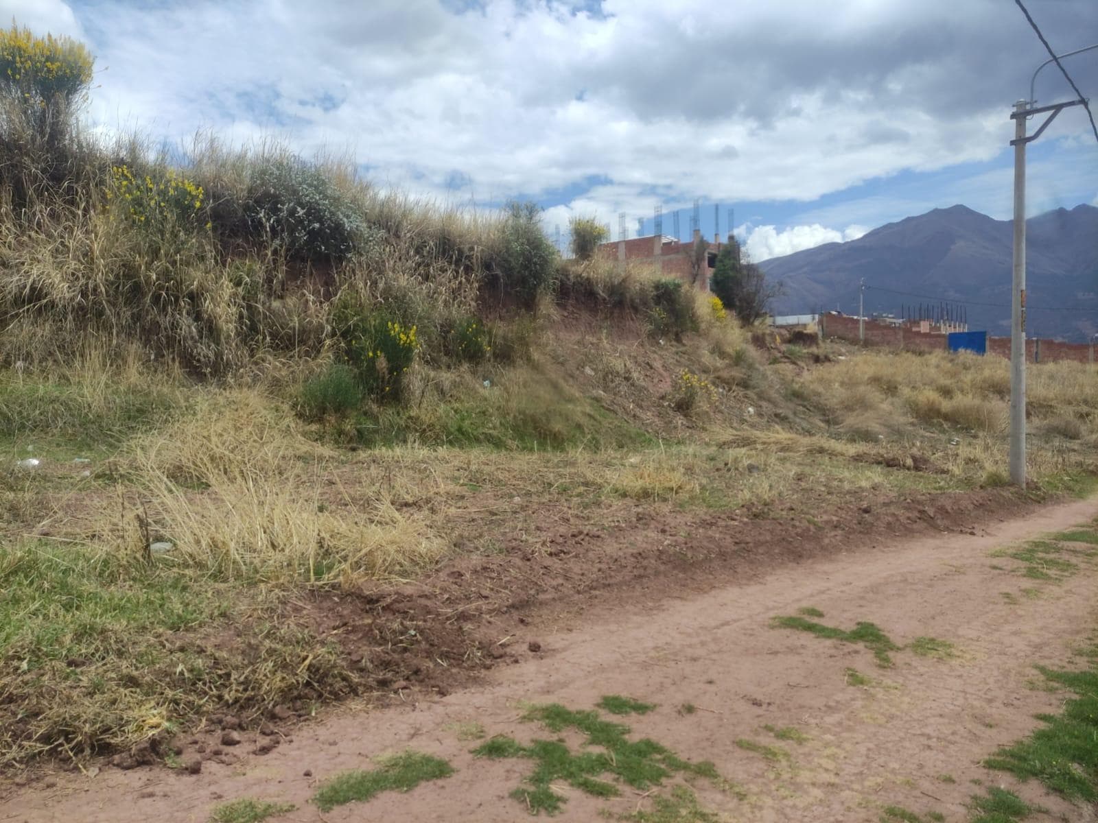 Terreno en Pillao Matao cerca al final de E.T. Pegaso - 2