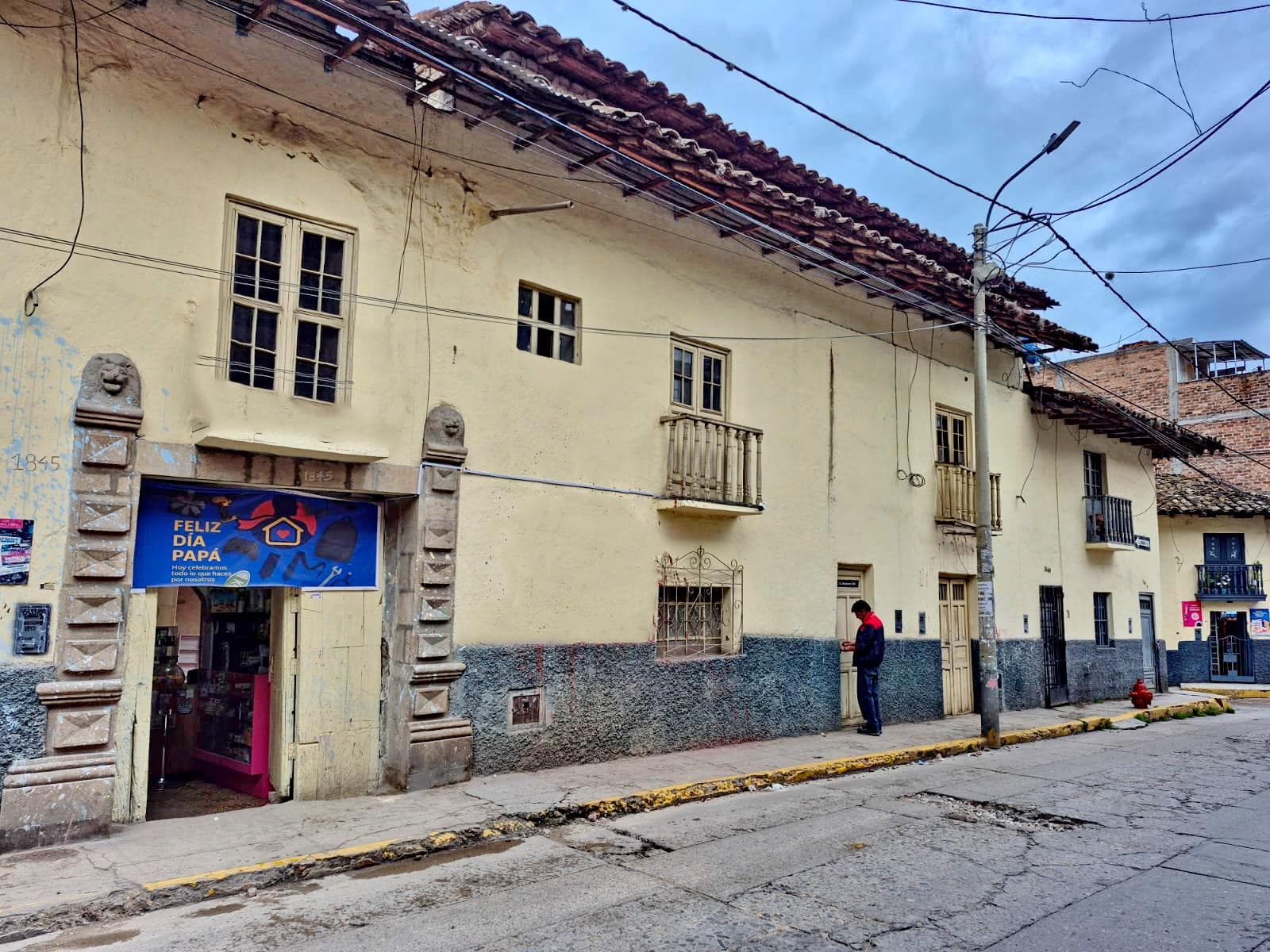 Casa En Esquina – Jr. Huánuco y Jr. Soledad, Cajamarca - 1