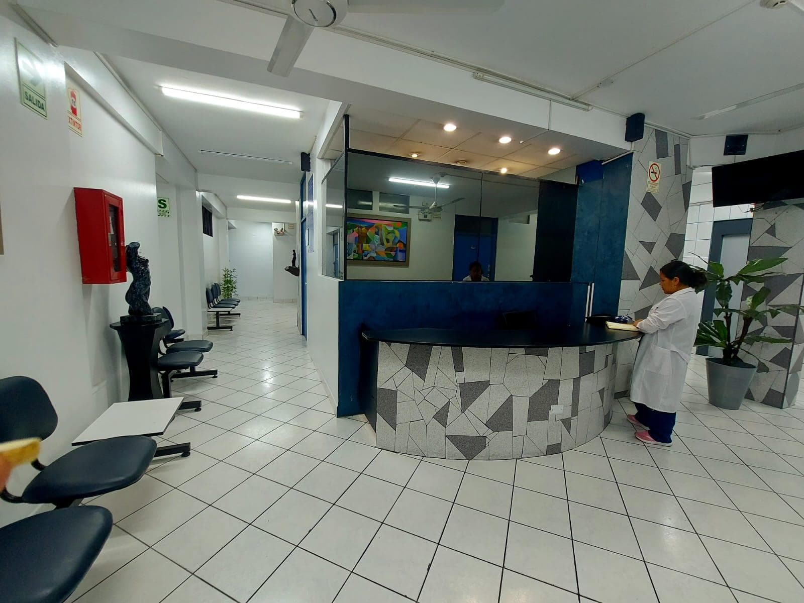 Consultorio/Oficina en alquiler dentro de Clinica Privada - 1