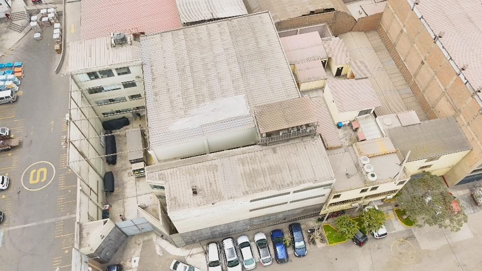 Local Industrial en Alquiler, Ate, Los Alfareros. - 1