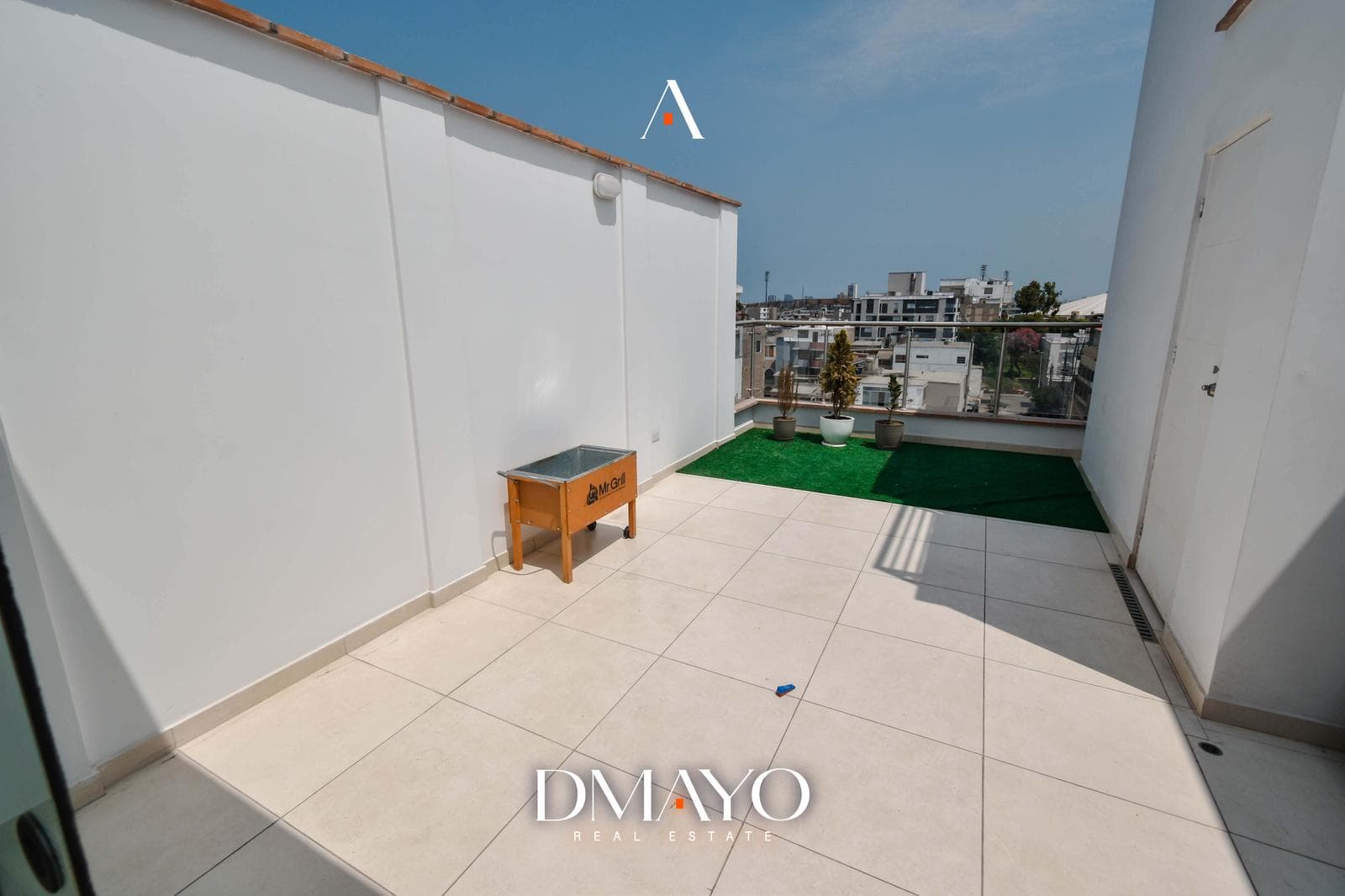Venta Departamento de 3 Dormitorios cerca a la Av. Canadá - San Luis - 1