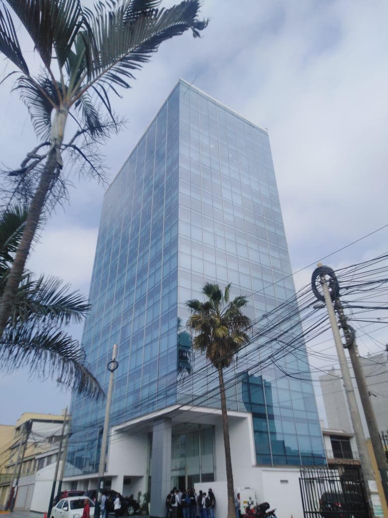 Edificio Comercial en La Victoria - 1