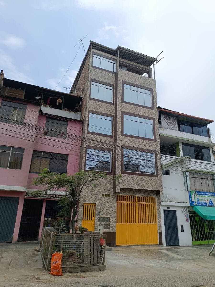 Departamento en San Juan de Lurigancho - 1