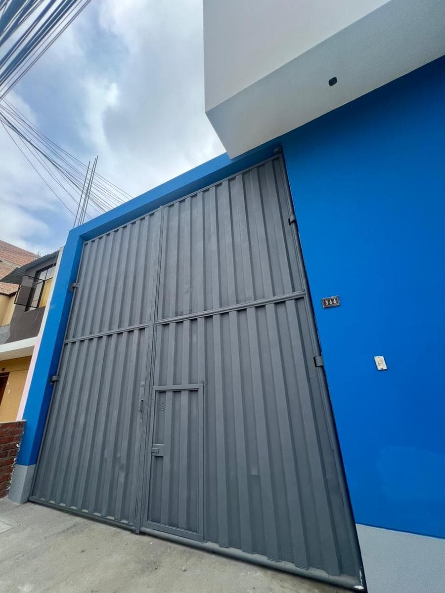 Venta de amplio local cerca de centro aereo comercial del Callao - 2