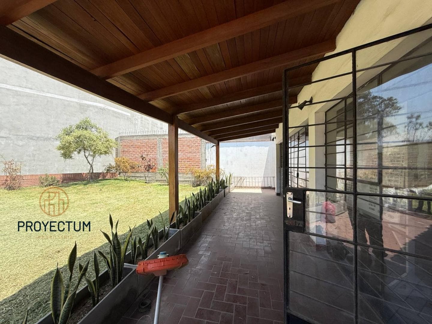 Local comercial en Alquiler Surco - 1