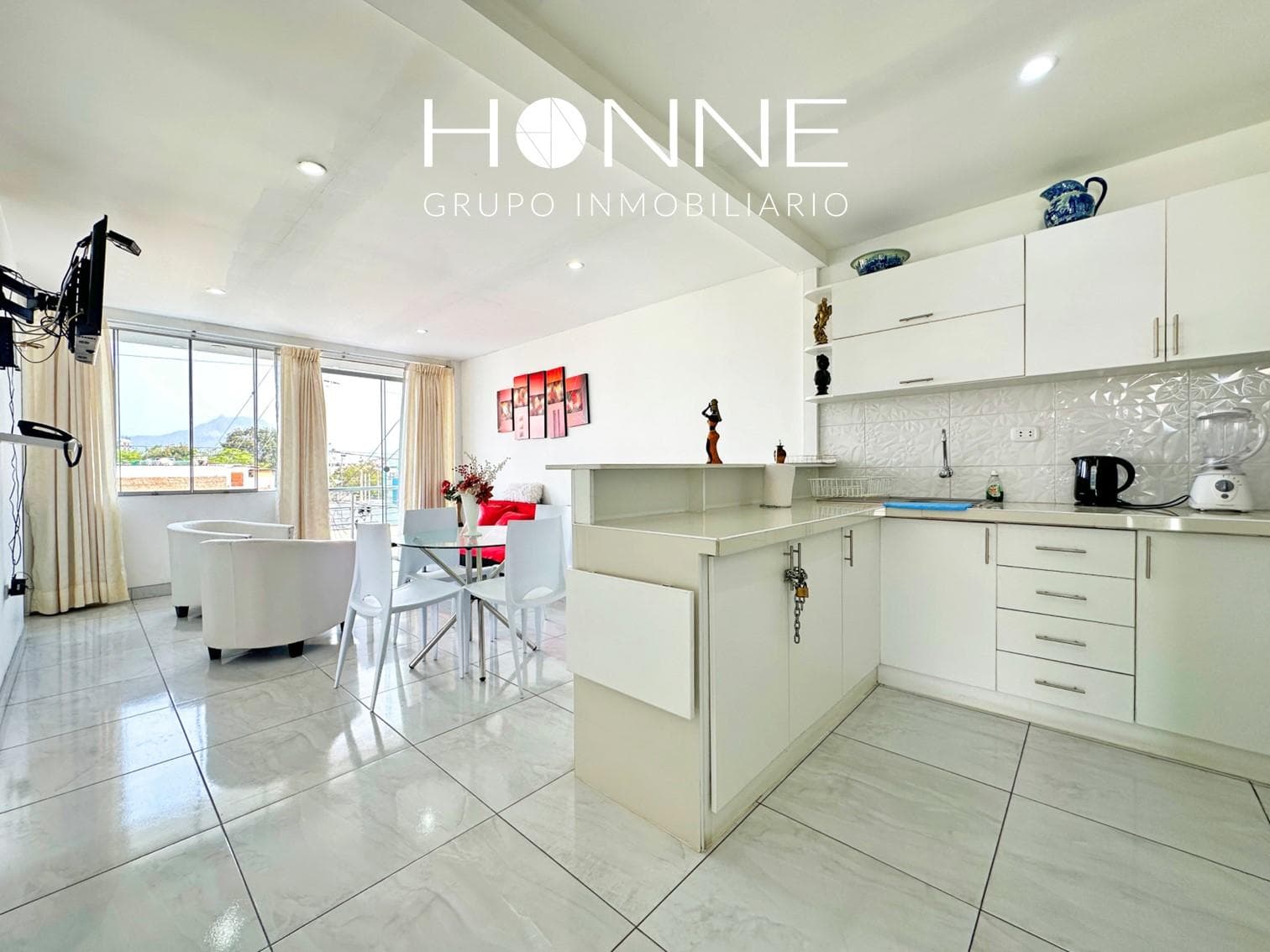 VENTA DE DEPARTAMENTOS EN EL TERCER PISO EN URB. PRIMAVERA - TRUJILLO - 1