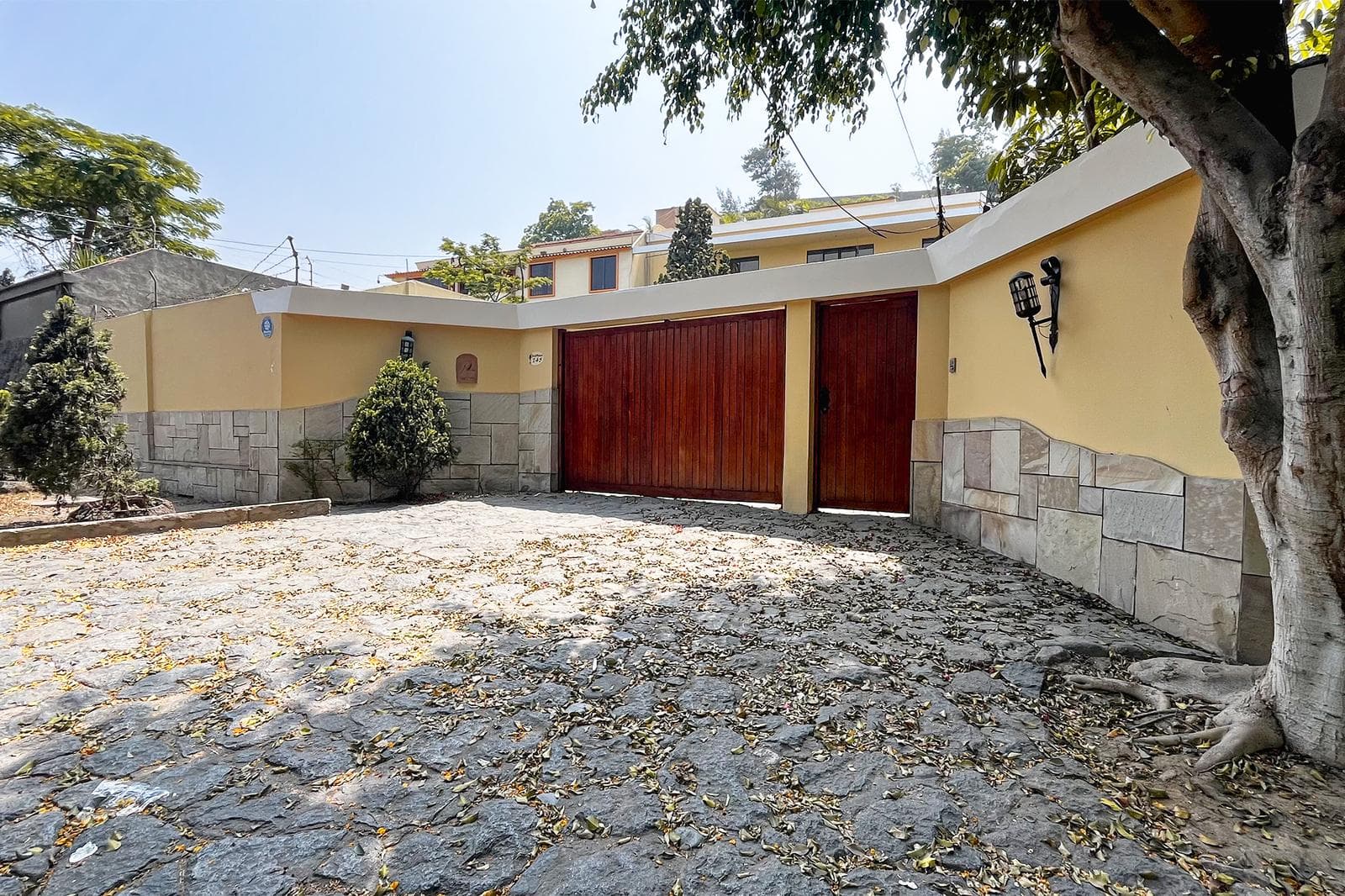 Terreno residencial en venta en La Molina – 818 m² en Av. Barandiarán, a pasos de garita de control - 1