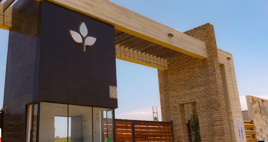 Venta De Terreno En El Condominio Puerta Del Sol 400m² - Casa De Campo - 1