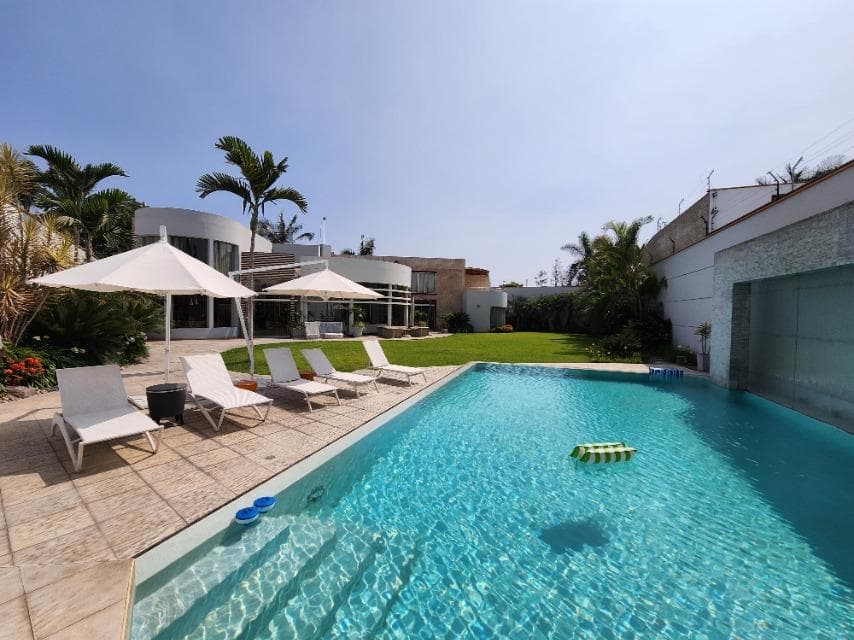 Venta o alquiler casa con vista a parque en Camacho - 1