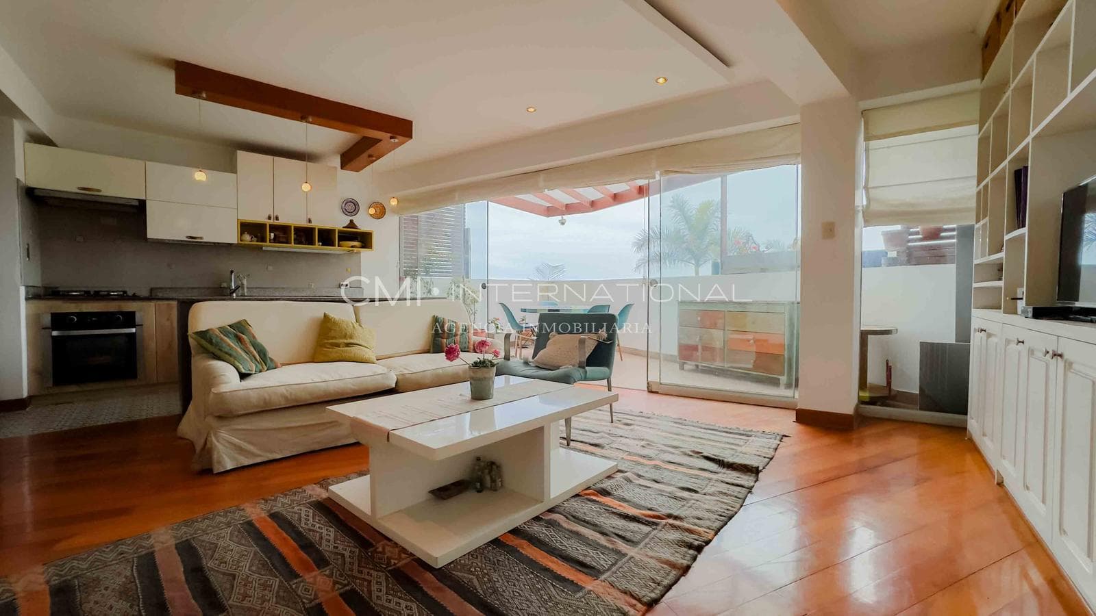 SE ALQUILA DEPARTAMENTO DE 2 DORMITORIOS EN MALECON COSTA SUR CHORRILLOS - 1