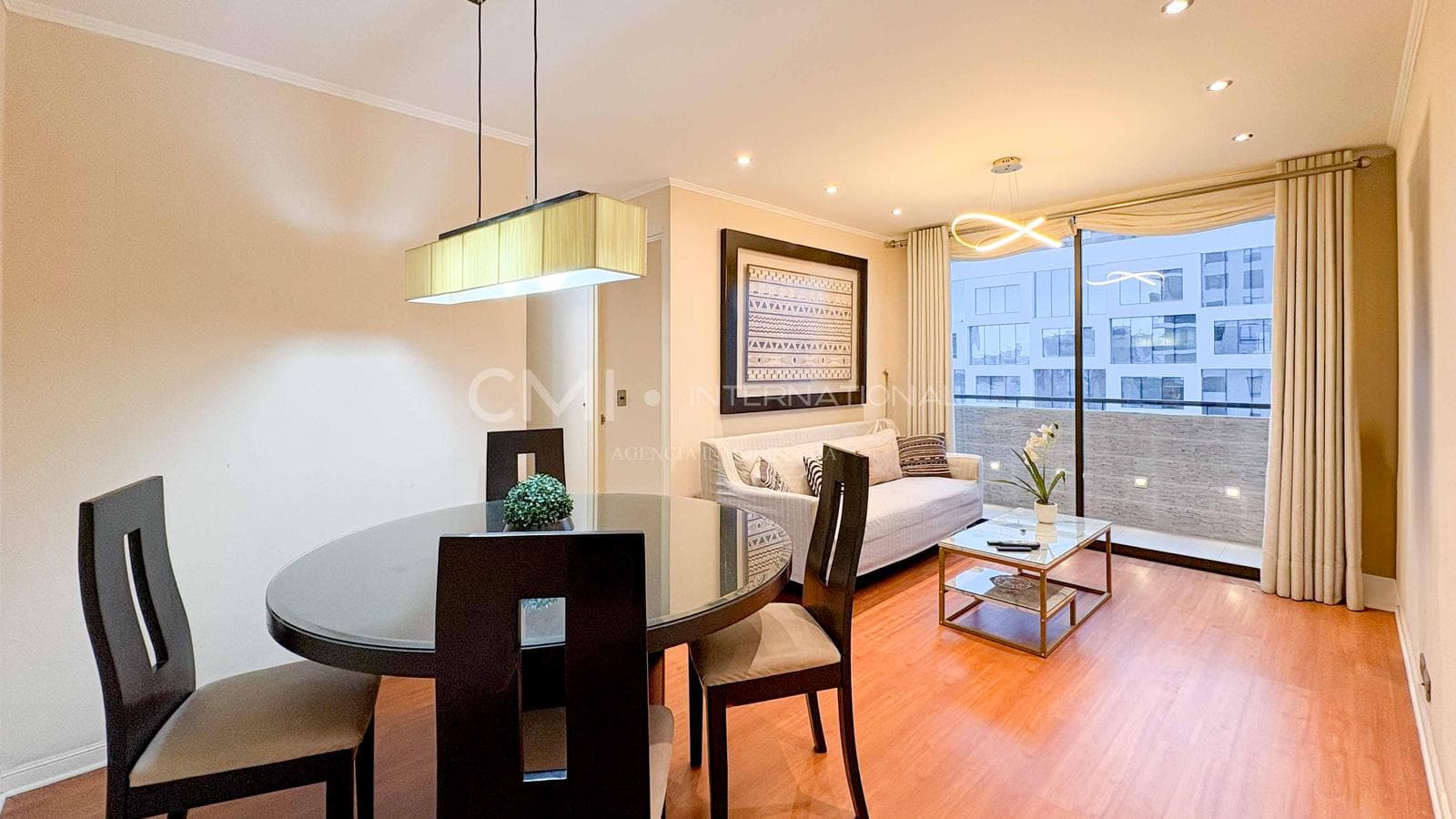 ALQUILER DE DEPARTAMENTO 2 DORMITORIOS AMOBLADO MIRAFLORES - 1